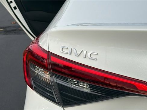 Used 2023 Honda Civic EX image 11