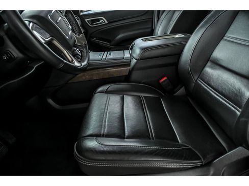 Used 2019 GMC Yukon Denali w/ Denali Ultimate Package AWD/4WD image 11