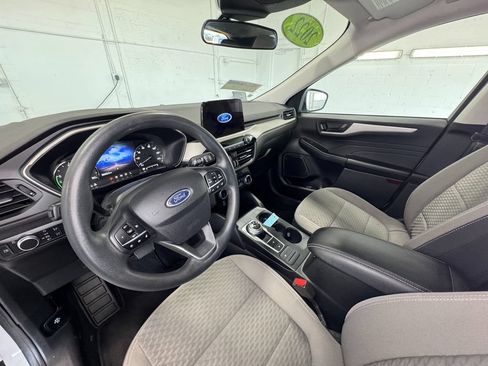 Used 2022 Ford Escape SE AWD/4WD image 14