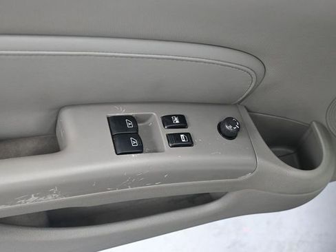 Used 2006 Nissan 350Z Touring image 10