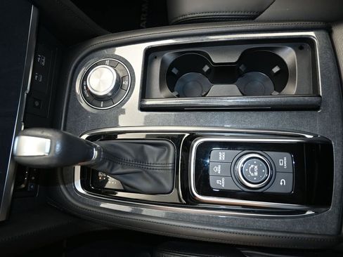 Certified 2024 Nissan Armada SV AWD/4WD image 17
