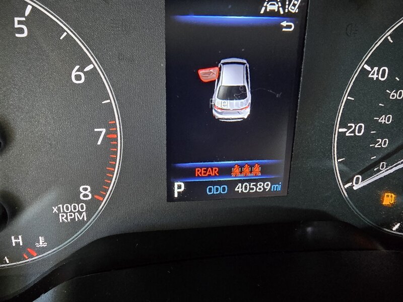 Used 2025 Toyota Corolla LE FWD image 24