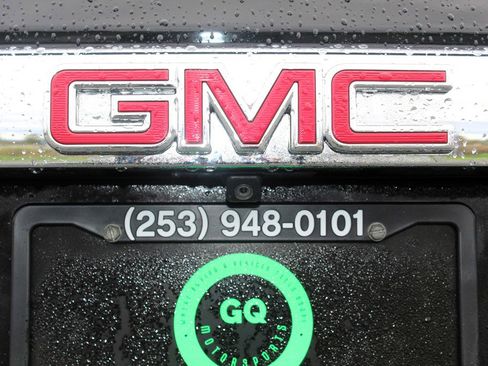 Used 2020 GMC Yukon XL Denali image 9