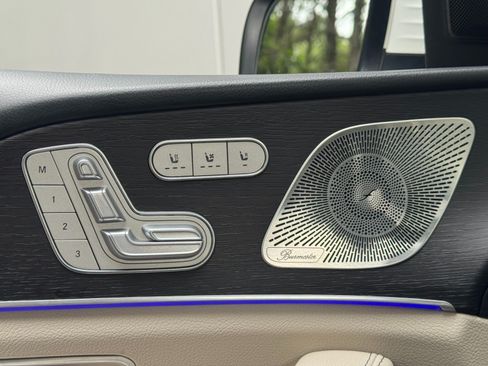Used 2023 Mercedes-Benz GLS 450 4MATIC image 18
