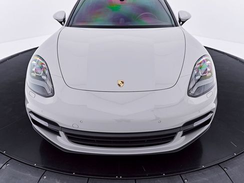 Used 2018 Porsche Panamera 4S AWD/4WD image 17