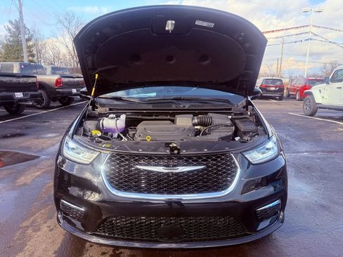 New 2026 Chrysler Pacifica Select FWD image 23