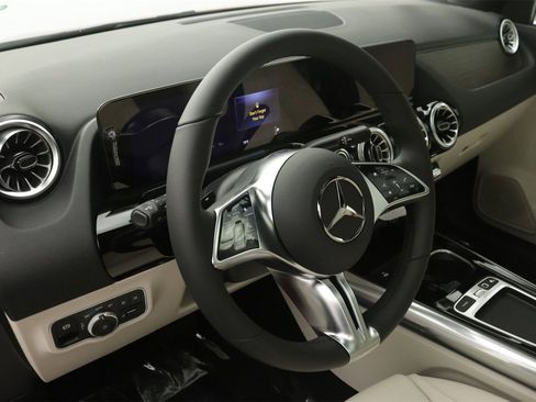 New 2026 Mercedes-Benz GLA 250 image 5