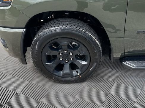 New 2026 RAM 1500 Express AWD/4WD image 34
