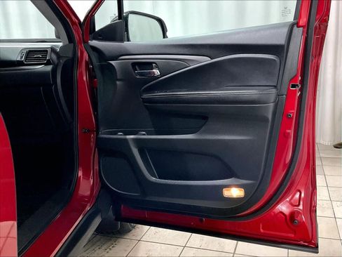 Used 2023 Honda Ridgeline RTL-E image 12