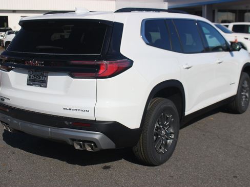 New 2026 GMC Acadia Elevation image 7