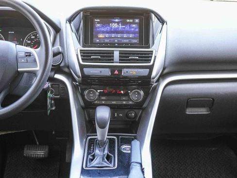 Used 2020 Mitsubishi Eclipse Cross ES AWD/4WD image 14