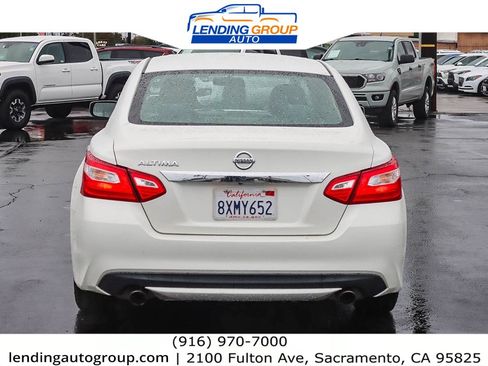 Used 2016 Nissan Altima 2.5 S w/ Power Driver Seat Package image 3