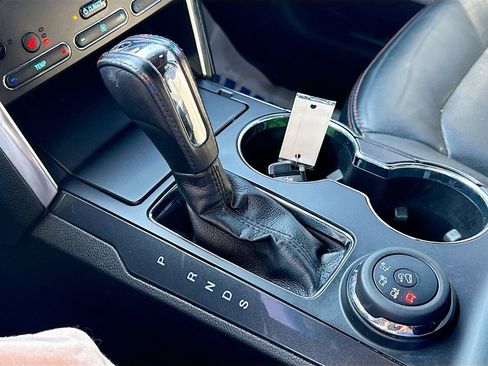 Used 2018 Ford Explorer Sport image 16