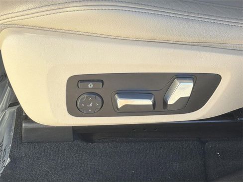 Used 2019 BMW X3 M40i w/ Premium Package image 23