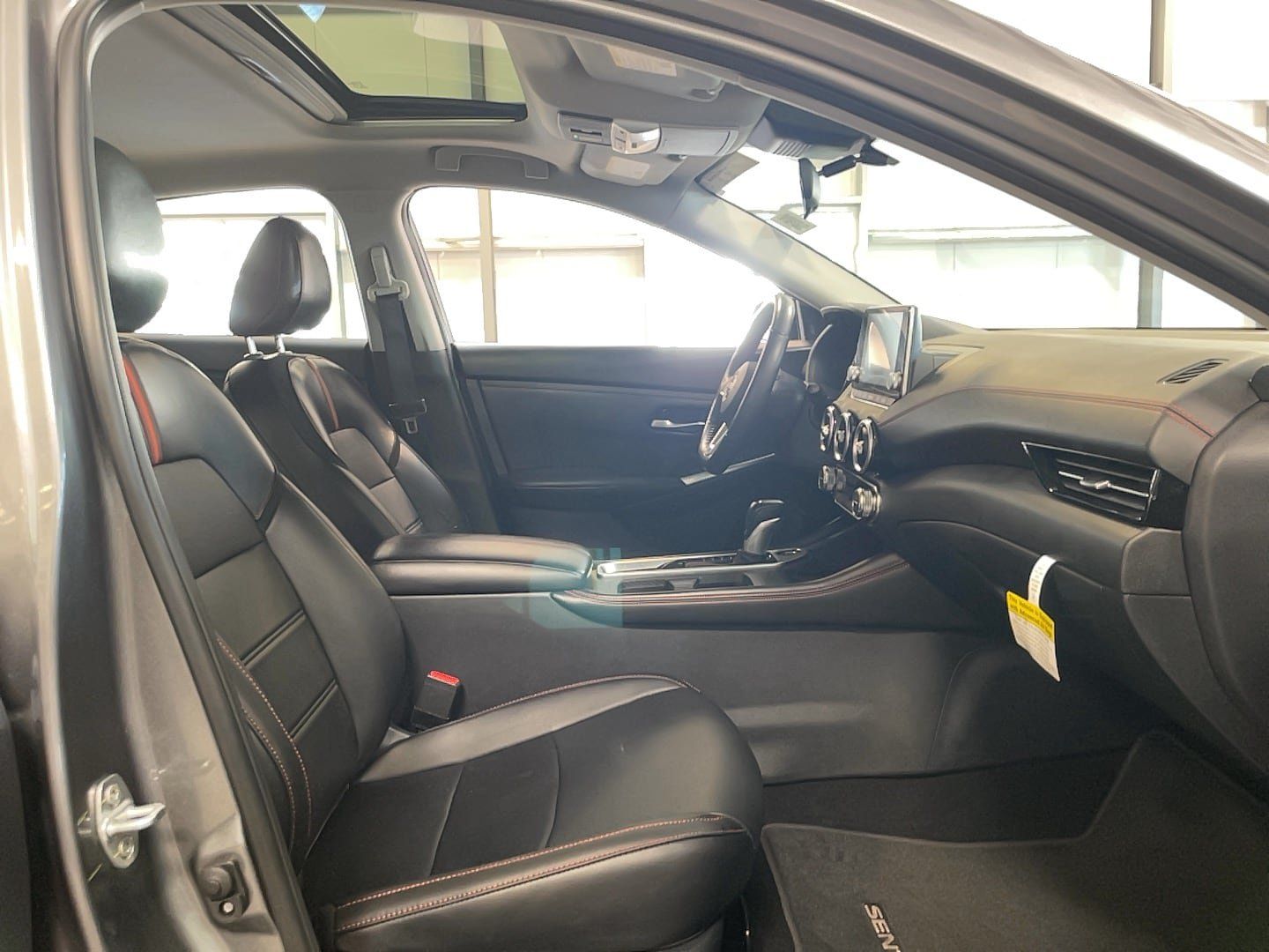 Used 2024 Nissan Sentra SR w/ SR Premium Package FWD image 18