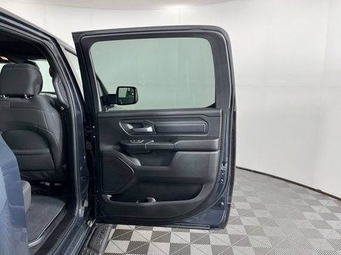 Used 2026 RAM 1500 Express AWD/4WD image 40