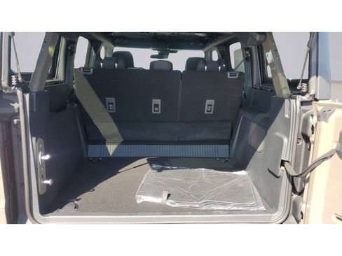 New 2025 Ford Bronco Big Bend image 9