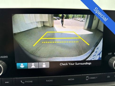 Used 2024 Honda CR-V LX image 21
