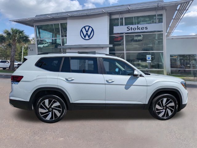 New 2026 Volkswagen Atlas SE FWD image 3