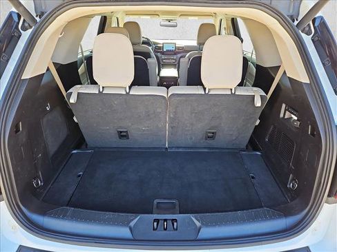 Used 2020 Ford Explorer Limited image 6