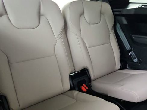 Used 2026 Volvo XC90 B6 Plus w/ Protection Package Premier AWD/4WD image 35