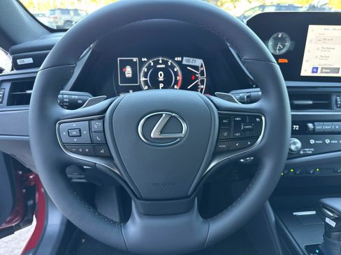 New 2025 Lexus ES 350 w/ Premium Package image 30