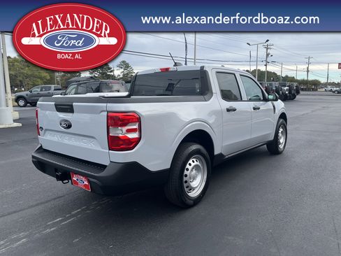 New 2025 Ford Maverick XL image 4