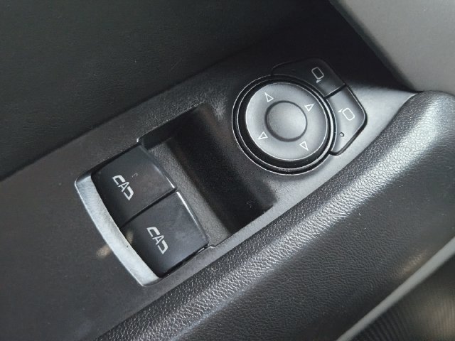 Used 2016 Chevrolet Camaro LT RWD image 21