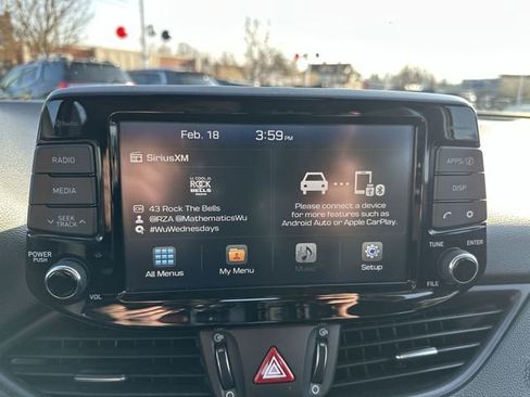 Used 2018 Hyundai Elantra GT image 14