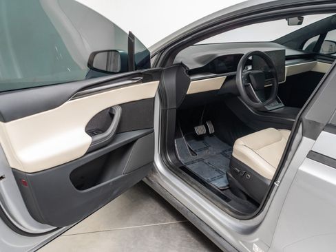 Used 2026 Tesla Model X Plaid AWD/4WD image 22