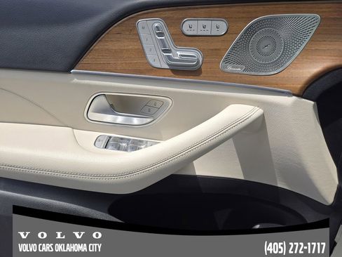 Used 2022 Mercedes-Benz GLS 450 4MATIC image 17