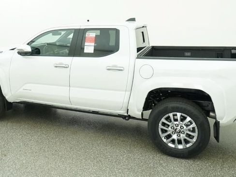 New 2026 Toyota Tacoma Limited AWD/4WD image 4