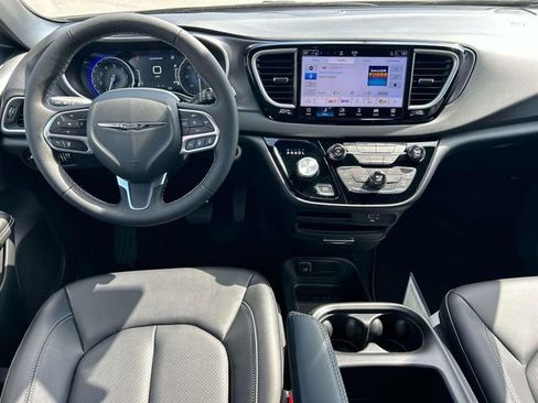 New 2026 Chrysler Voyager LX FWD image 14