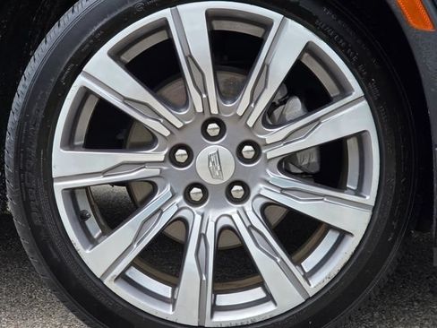 Used 2019 Cadillac XT4 Premium Luxury FWD image 23