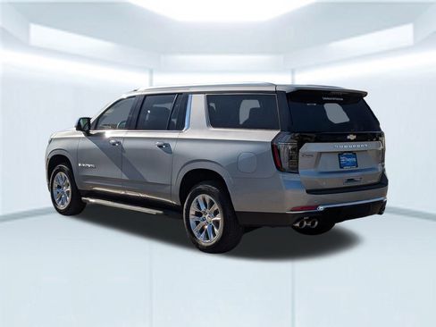 New 2025 Chevrolet Suburban Premier image 4