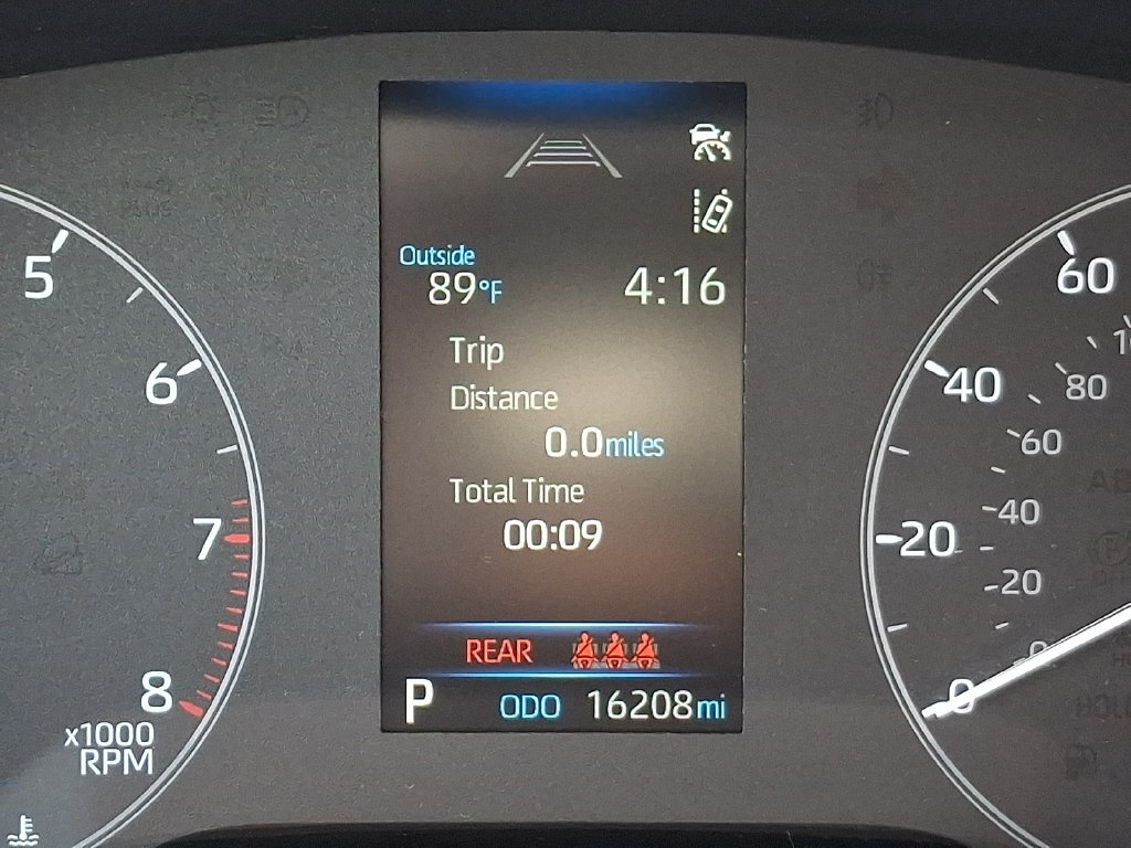 Used 2025 Toyota Corolla SE w/ Convenience Package FWD image 19