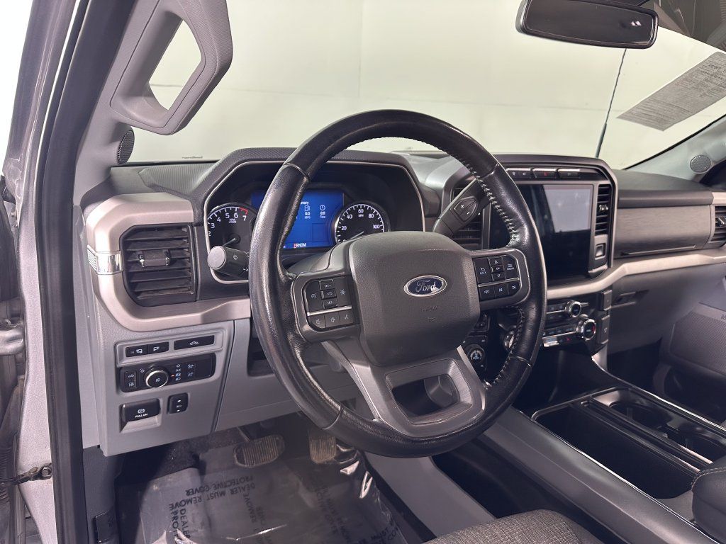 Used 2022 Ford F150 XLT w/ Equipment Group 302A High AWD/4WD image 13