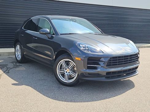 Certified 2019 Porsche Macan S AWD/4WD image 3