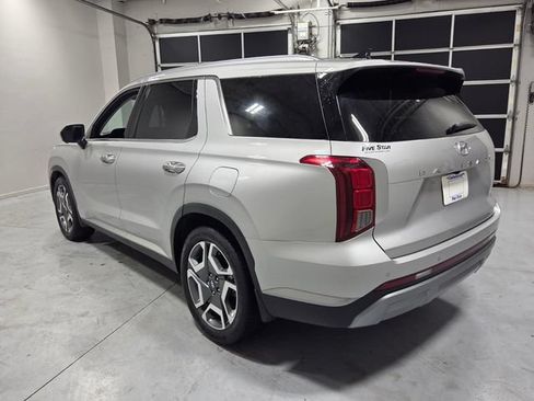 Certified 2025 Hyundai Palisade SEL FWD image 9
