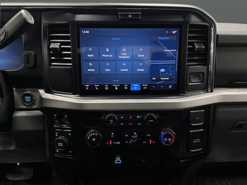 Used 2025 Ford F250 XLT w/ Black Appearance Package image 8