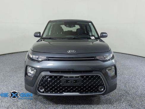 Used 2021 Kia Soul EX FWD image 2