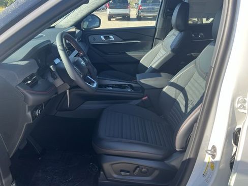 New 2025 Ford Explorer ST-Line w/ Premium Package image 13