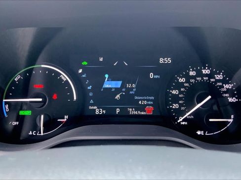 Certified 2026 Toyota Sienna XLE FWD image 25