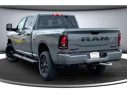 New 2026 RAM 2500 Big Horn AWD/4WD image 4