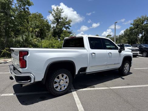 New 2026 Chevrolet Silverado 2500 High Country w/ High Country Premium Package AWD/4WD image 3
