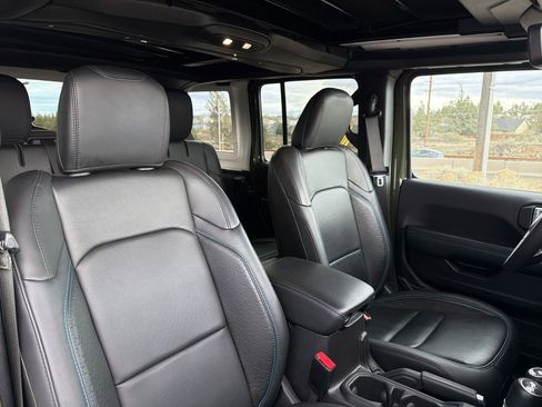 Used 2024 Jeep Wrangler High Altitude AWD/4WD image 26