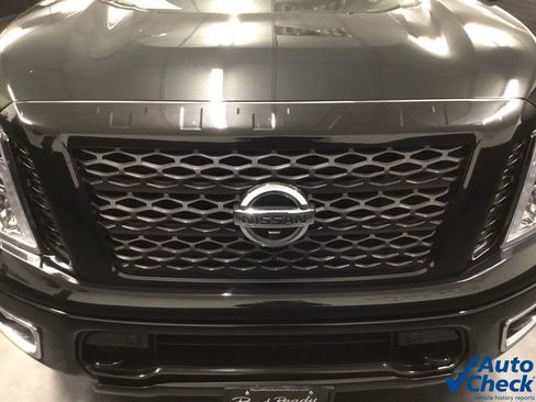 Used 2019 Nissan Titan PRO-4X w/ Pro-4x Convenience Package AWD/4WD image 20