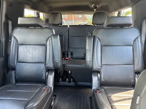Used 2022 GMC Yukon XL Denali AWD/4WD image 43