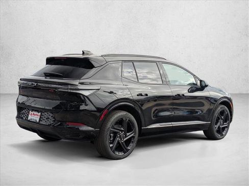 New 2026 Chevrolet Equinox EV RS image 2