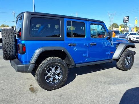 Used 2022 Jeep Wrangler Unlimited Rubicon AWD/4WD image 2